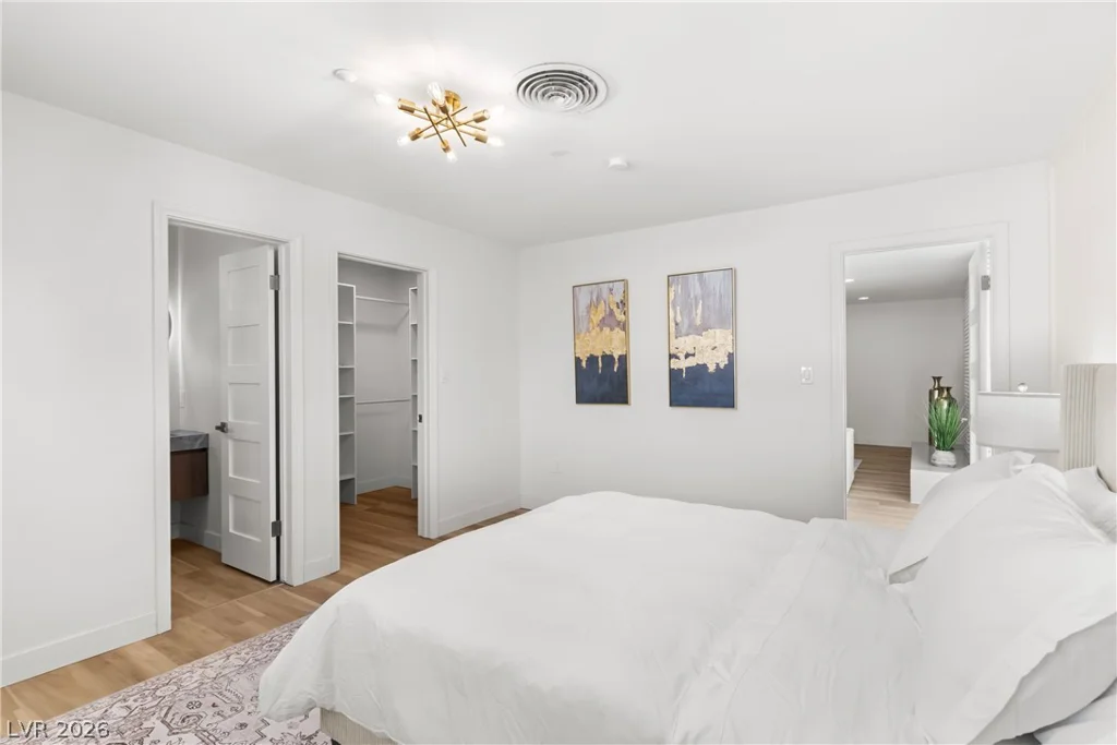 2106 Oakey, Las Vegas, NV 89102