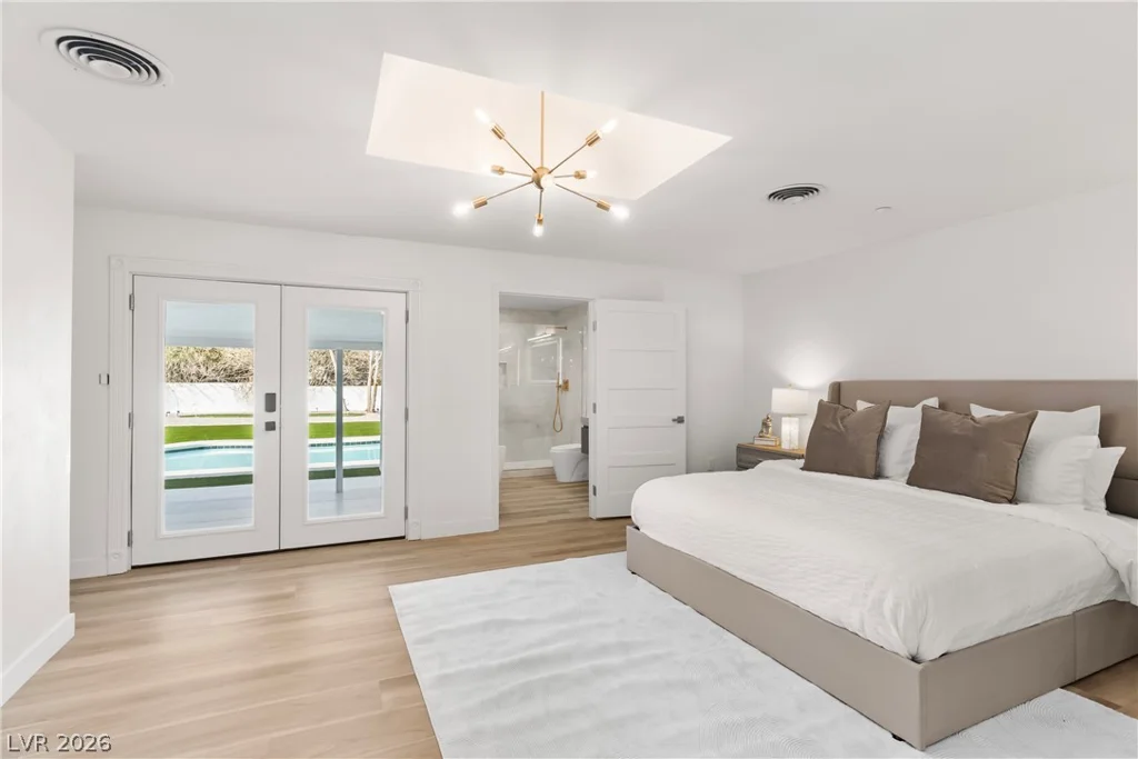 2106 Oakey, Las Vegas, NV 89102