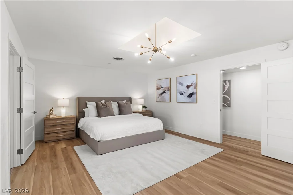 2106 Oakey, Las Vegas, NV 89102