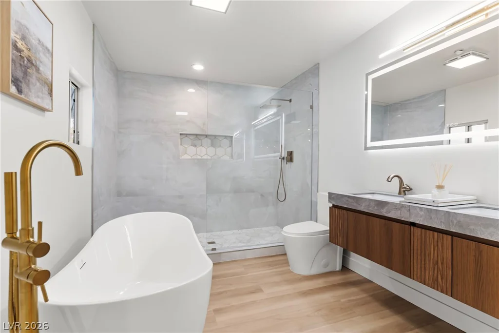 2106 Oakey, Las Vegas, NV 89102