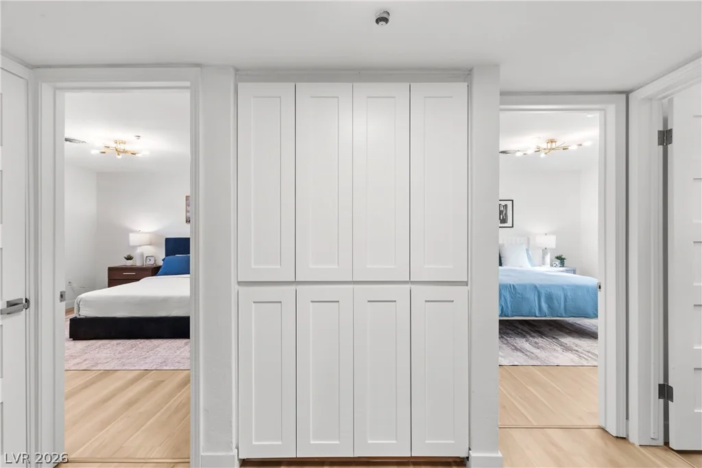 2106 Oakey, Las Vegas, NV 89102