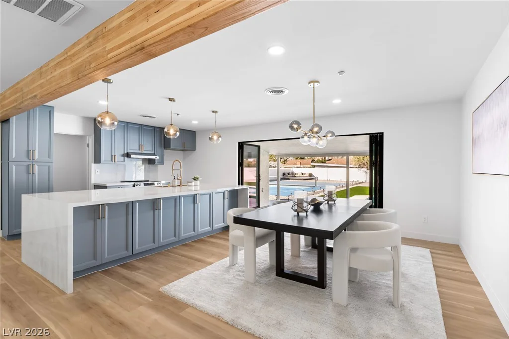 2106 Oakey, Las Vegas, NV 89102