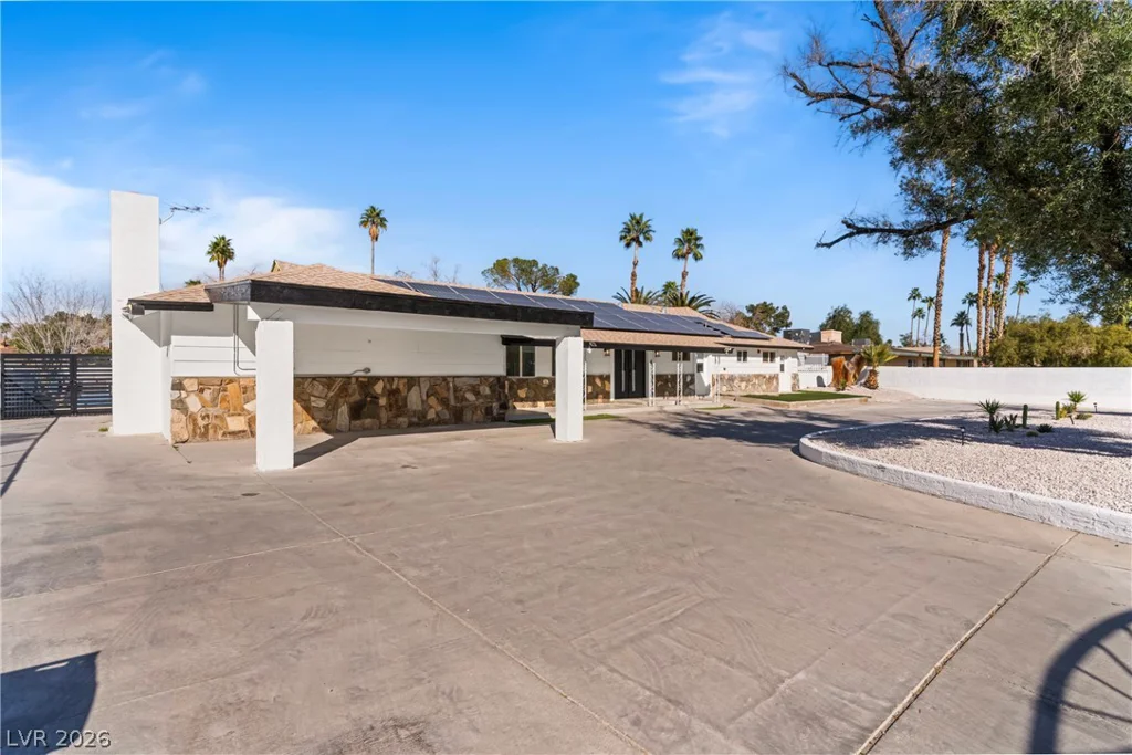2106 Oakey, Las Vegas, NV 89102