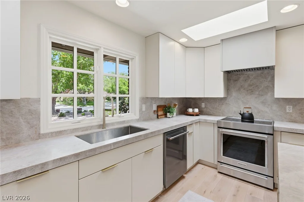 3109 Skipworth, Las Vegas, NV 89107