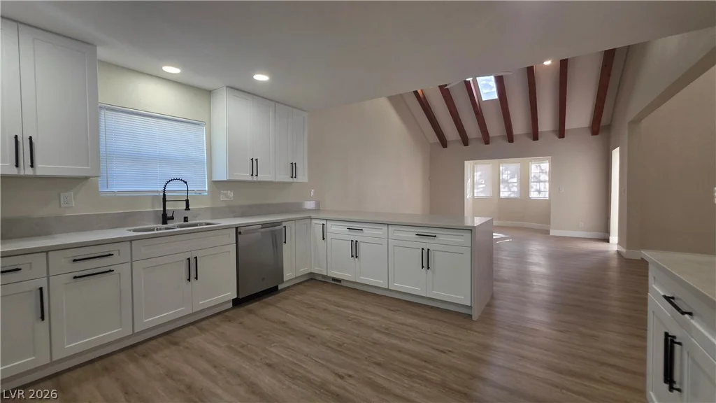 1312 Oak Tree, Las Vegas, NV 89108