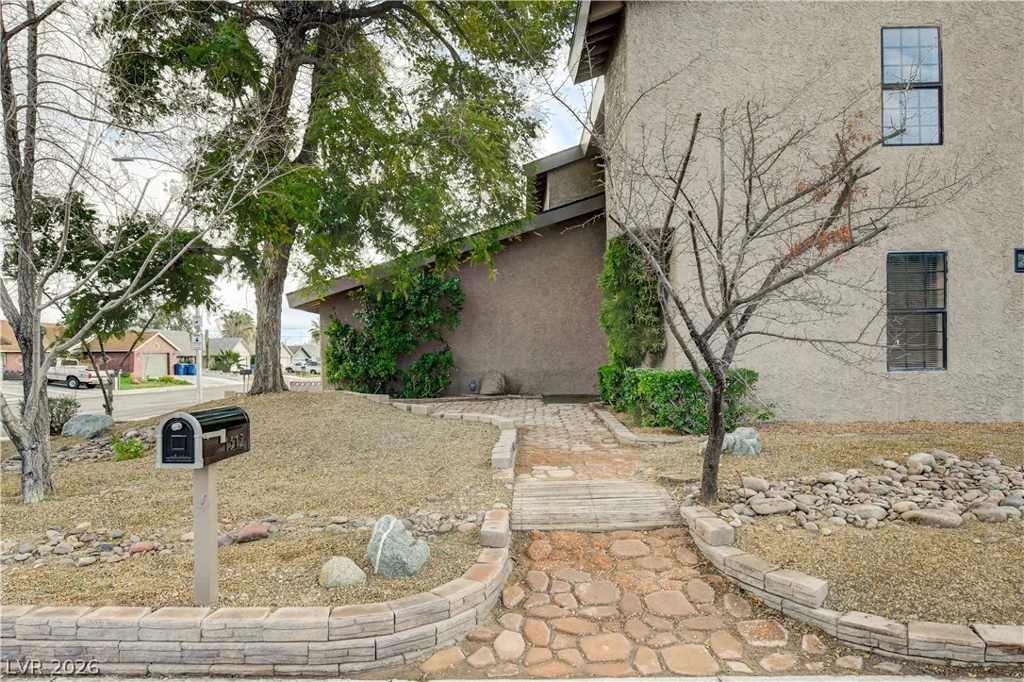 1312 Oak Tree, Las Vegas, NV 89108