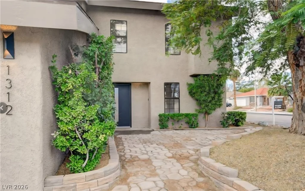 1312 Oak Tree, Las Vegas, NV 89108