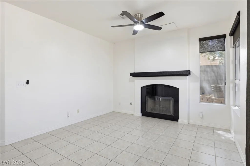 2421 Bloomington, Las Vegas, NV 89134