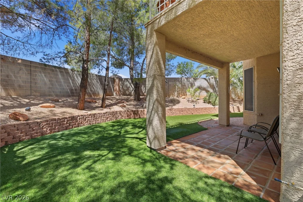 2421 Bloomington, Las Vegas, NV 89134