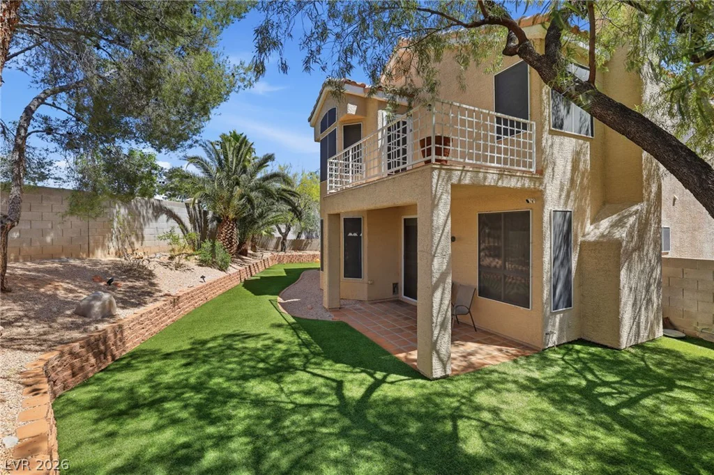 2421 Bloomington, Las Vegas, NV 89134
