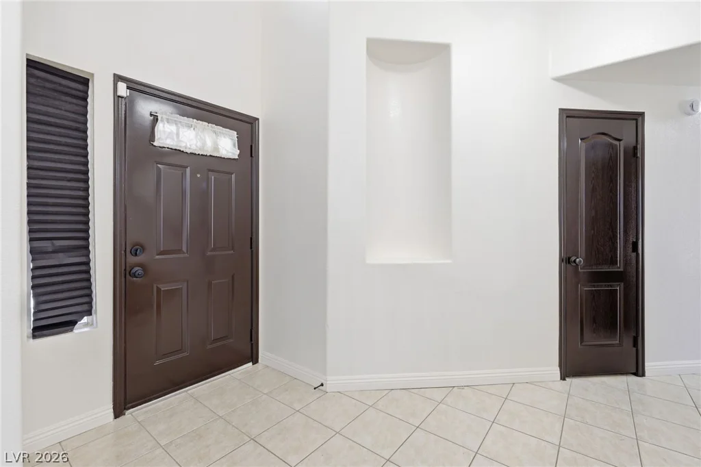 2421 Bloomington, Las Vegas, NV 89134