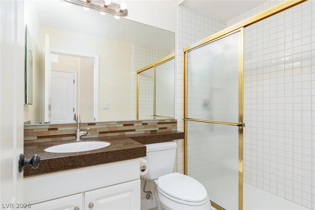8528 Estrelita, Las Vegas, NV 89128