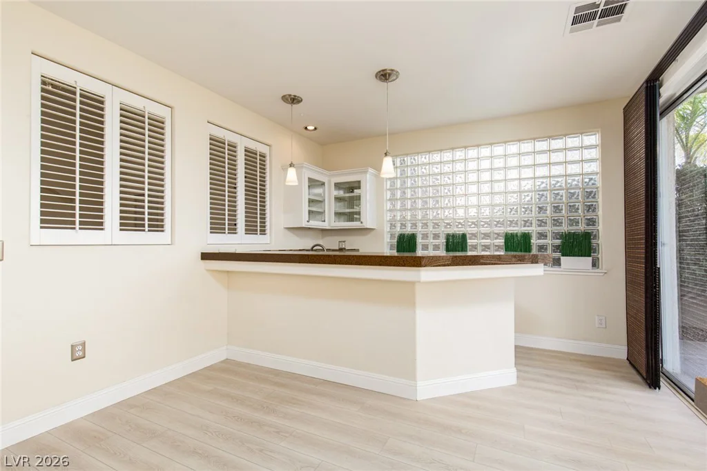 8528 Estrelita, Las Vegas, NV 89128