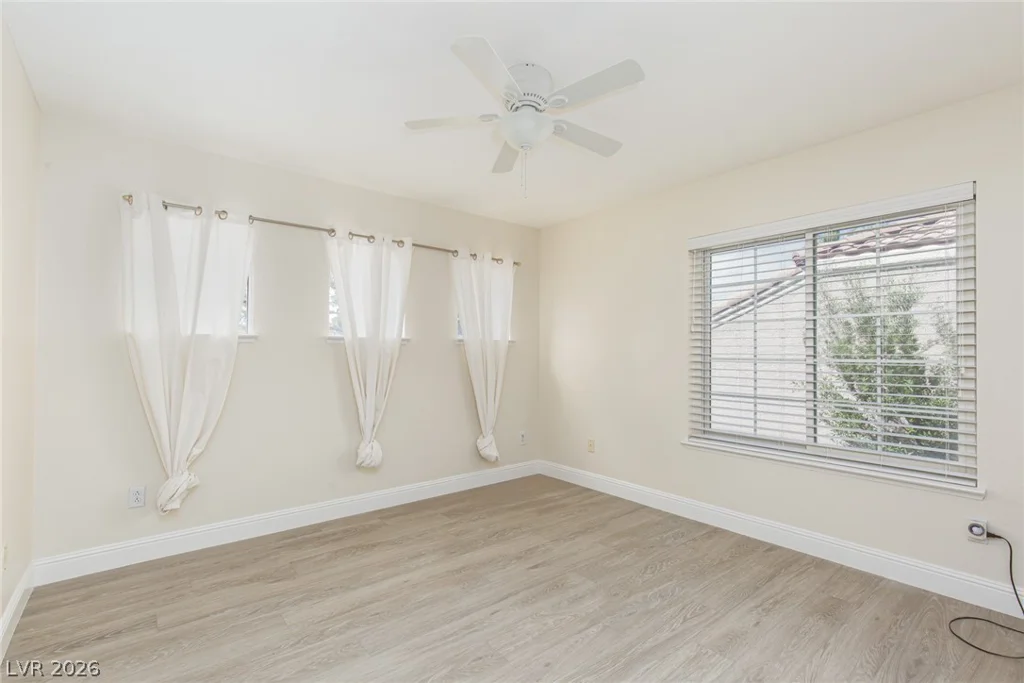 8528 Estrelita, Las Vegas, NV 89128