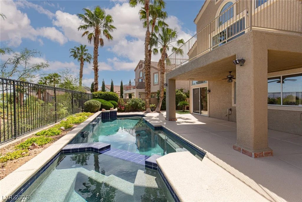 8528 Estrelita, Las Vegas, NV 89128