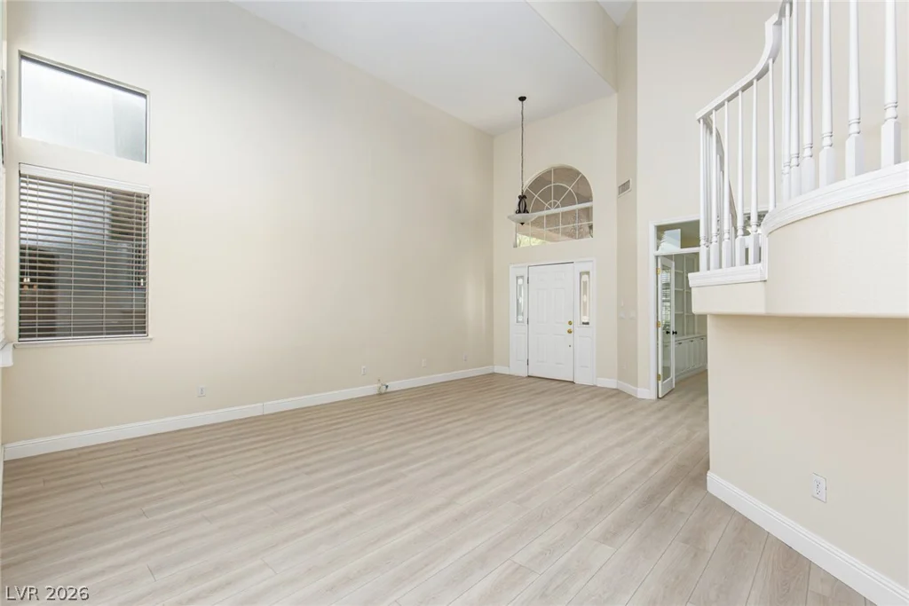 8528 Estrelita, Las Vegas, NV 89128