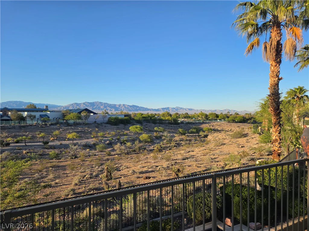8528 Estrelita, Las Vegas, NV 89128