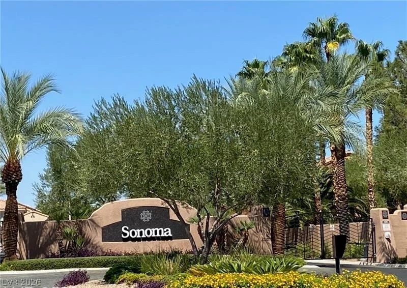8528 Estrelita, Las Vegas, NV 89128