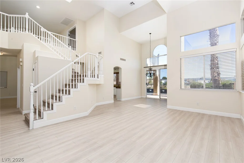 8528 Estrelita, Las Vegas, NV 89128