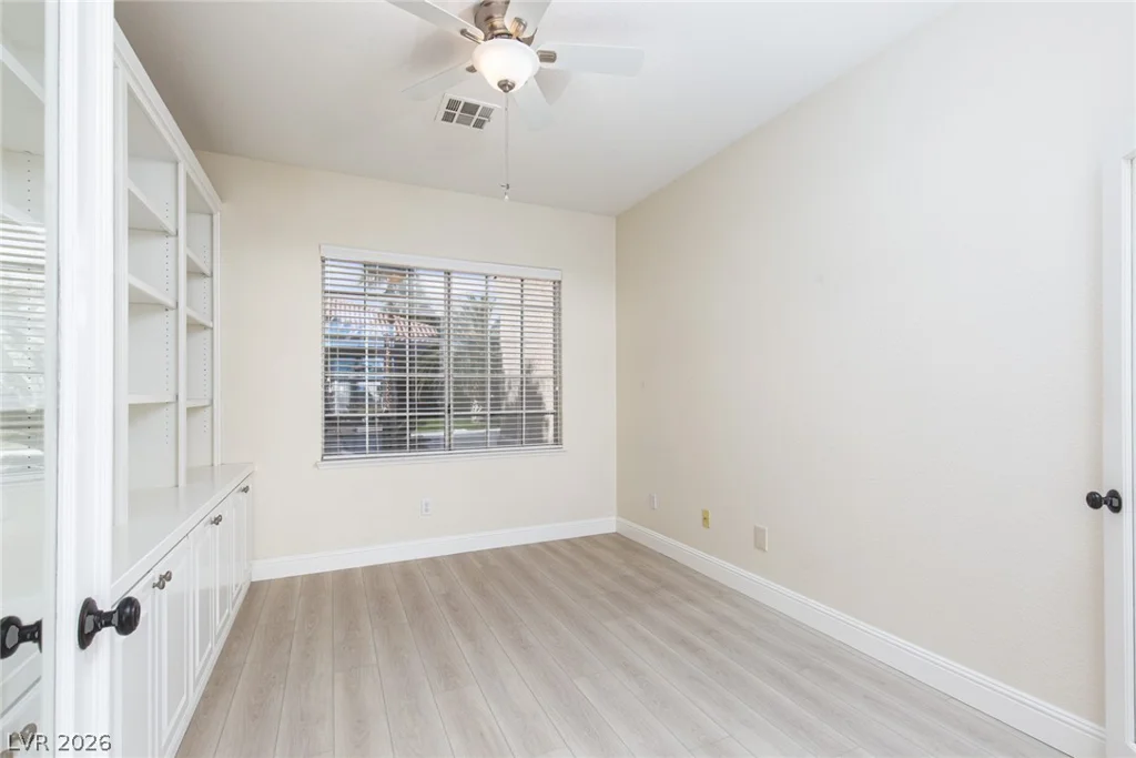 8528 Estrelita, Las Vegas, NV 89128