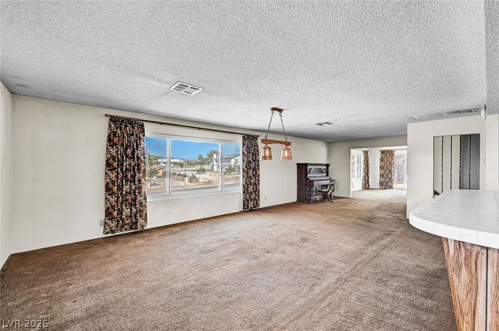 340 Phyllis, Las Vegas, NV 89110