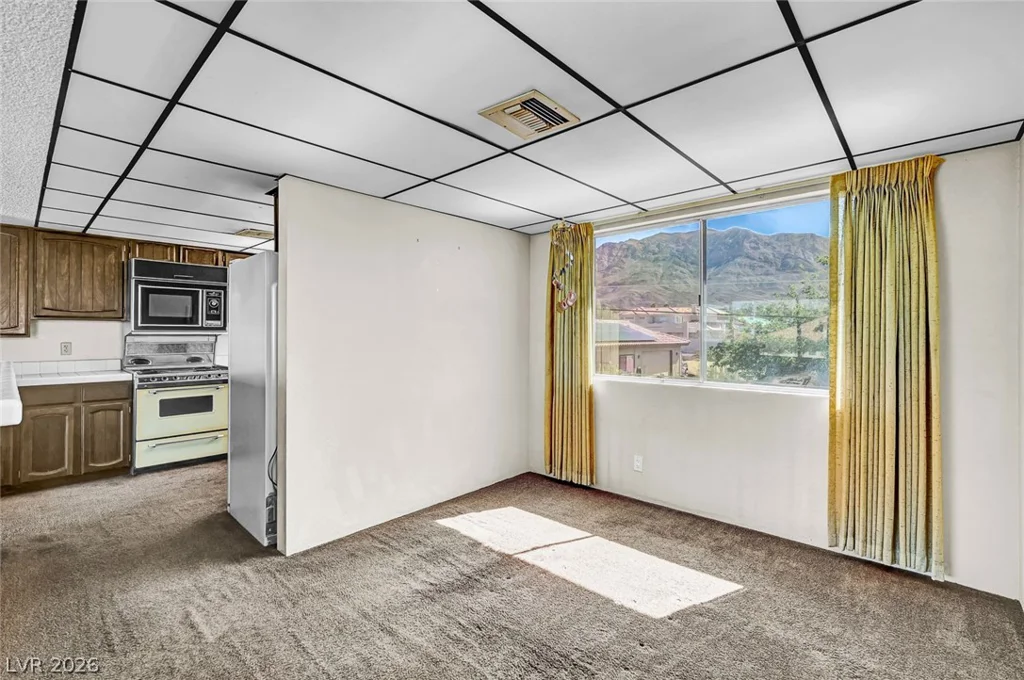 340 Phyllis, Las Vegas, NV 89110