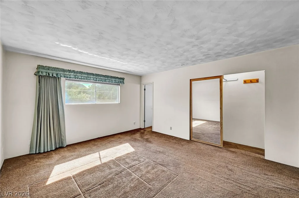 340 Phyllis, Las Vegas, NV 89110