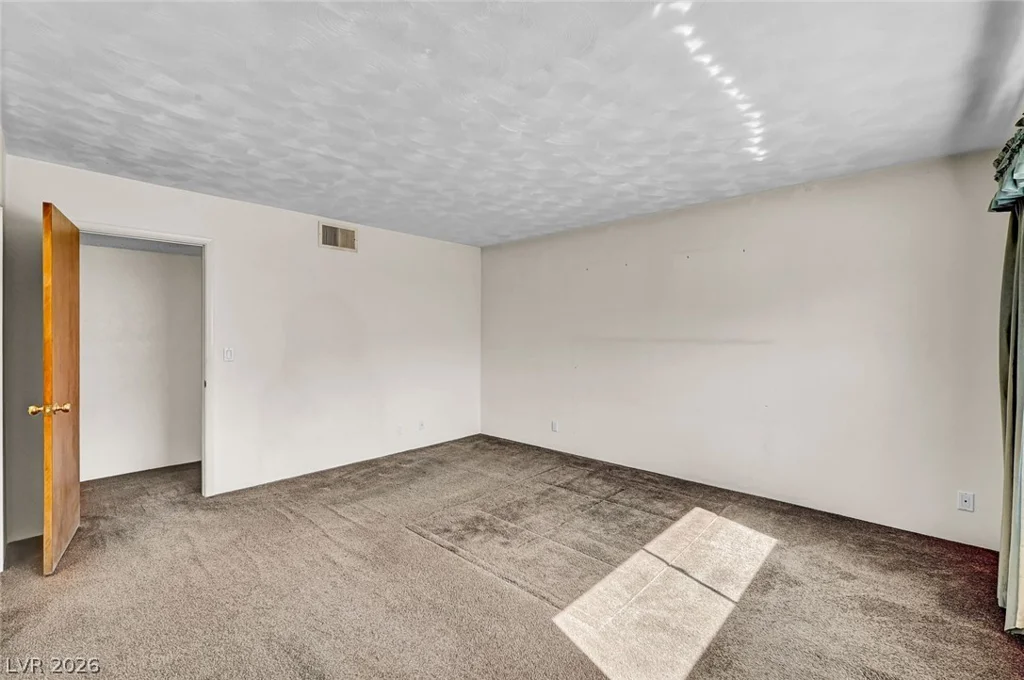 340 Phyllis, Las Vegas, NV 89110