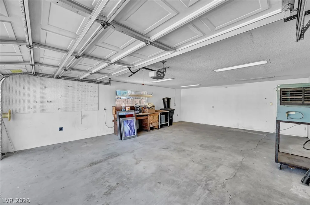 340 Phyllis, Las Vegas, NV 89110
