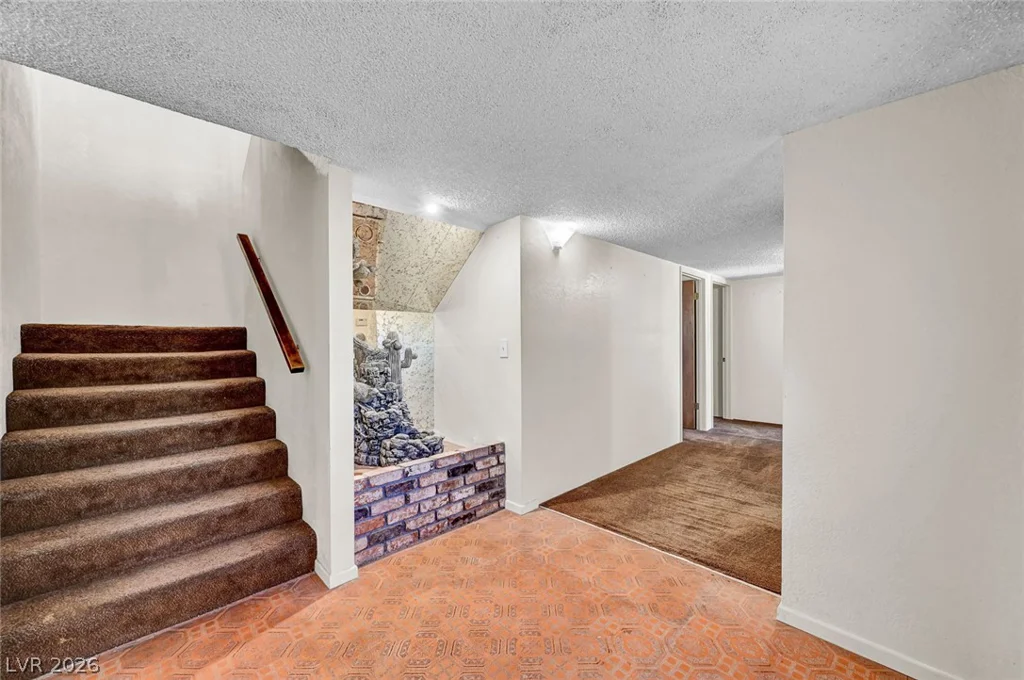 340 Phyllis, Las Vegas, NV 89110