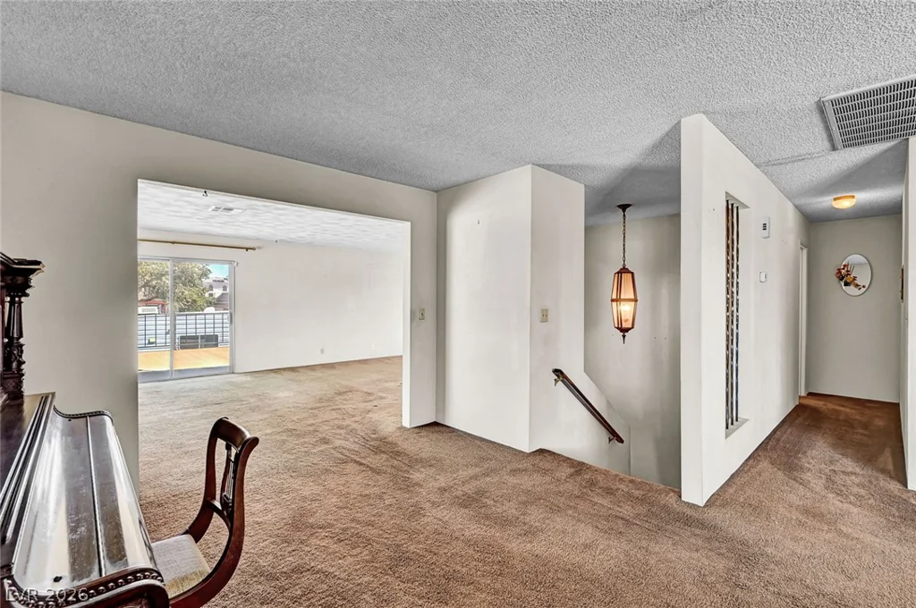340 Phyllis, Las Vegas, NV 89110