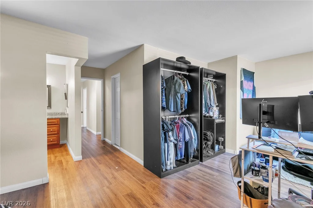 4180 Flamingo Crest, Las Vegas, NV 89121