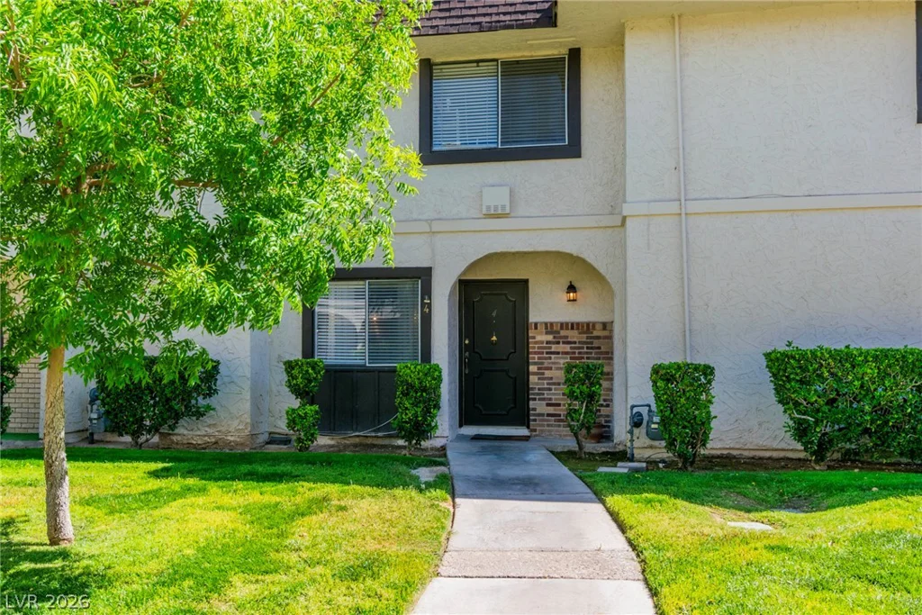 4180 Flamingo Crest, Las Vegas, NV 89121