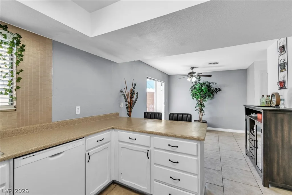 4180 Flamingo Crest, Las Vegas, NV 89121