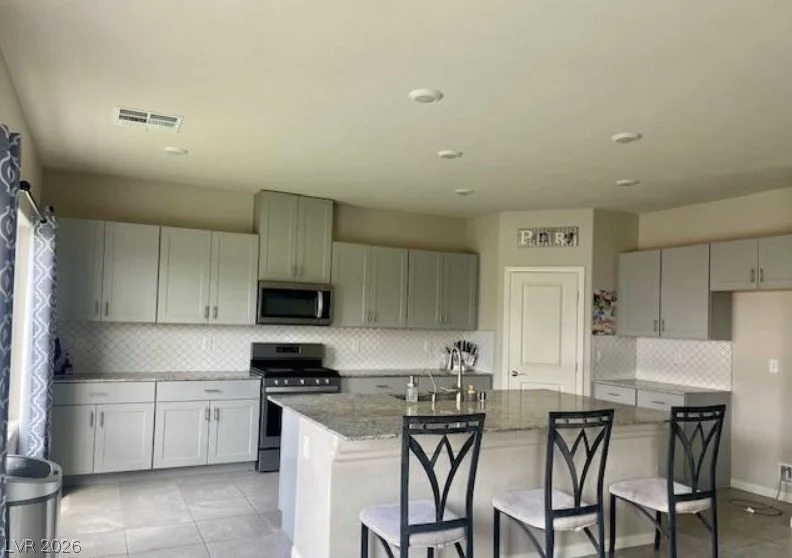 941 Twincrest, North Las Vegas, NV 89032