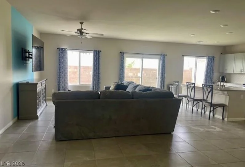 941 Twincrest, North Las Vegas, NV 89032