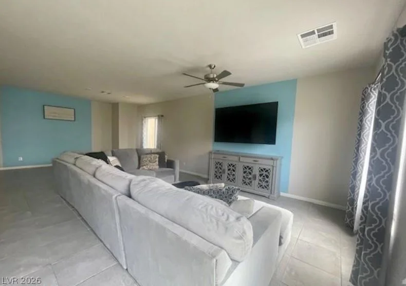 941 Twincrest, North Las Vegas, NV 89032