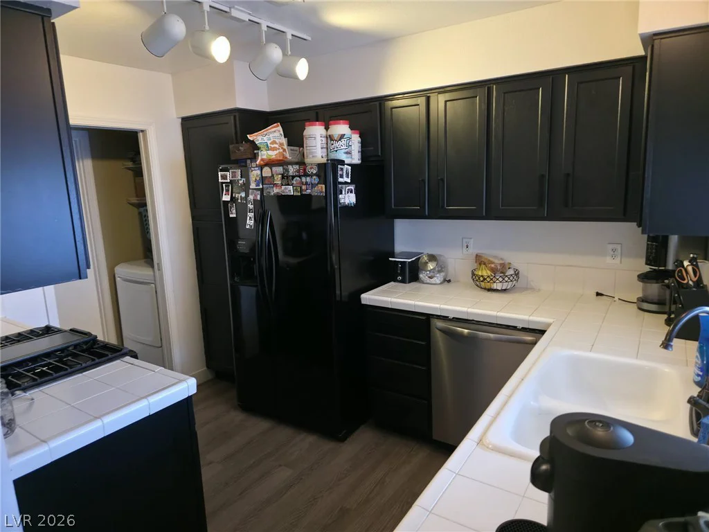 1130 Puffin, North Las Vegas, NV 89031