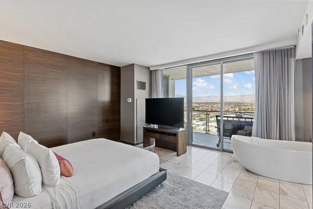 4381 Flamingo, Las Vegas, NV 89103