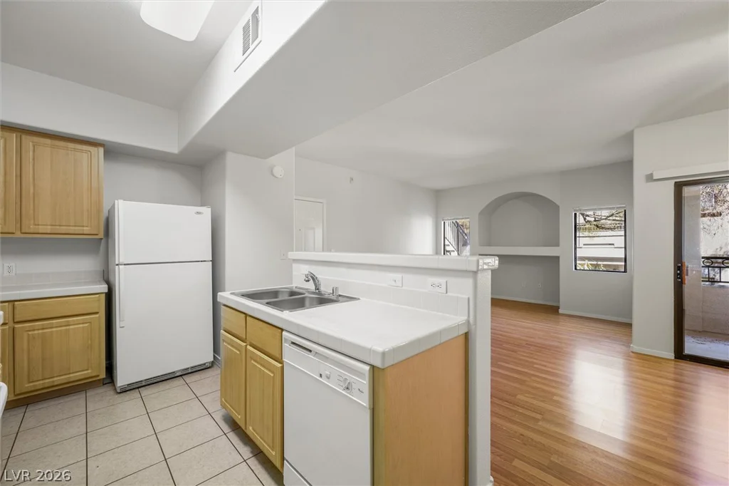 8250 Grand Canyon, Las Vegas, NV 89166