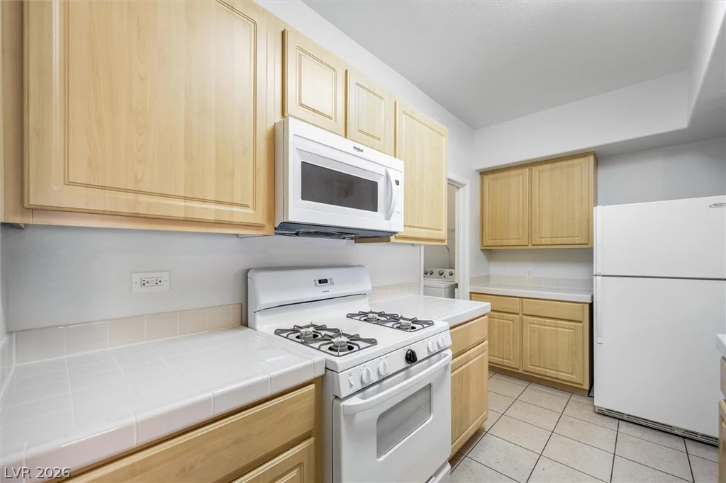 8250 Grand Canyon, Las Vegas, NV 89166