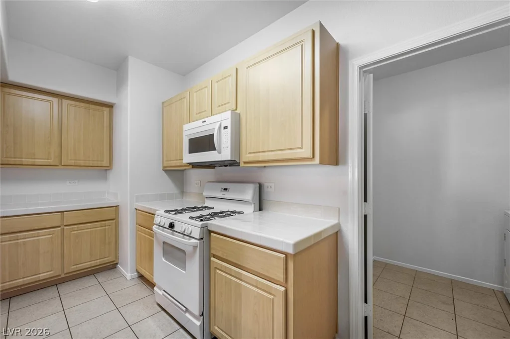 8250 Grand Canyon, Las Vegas, NV 89166