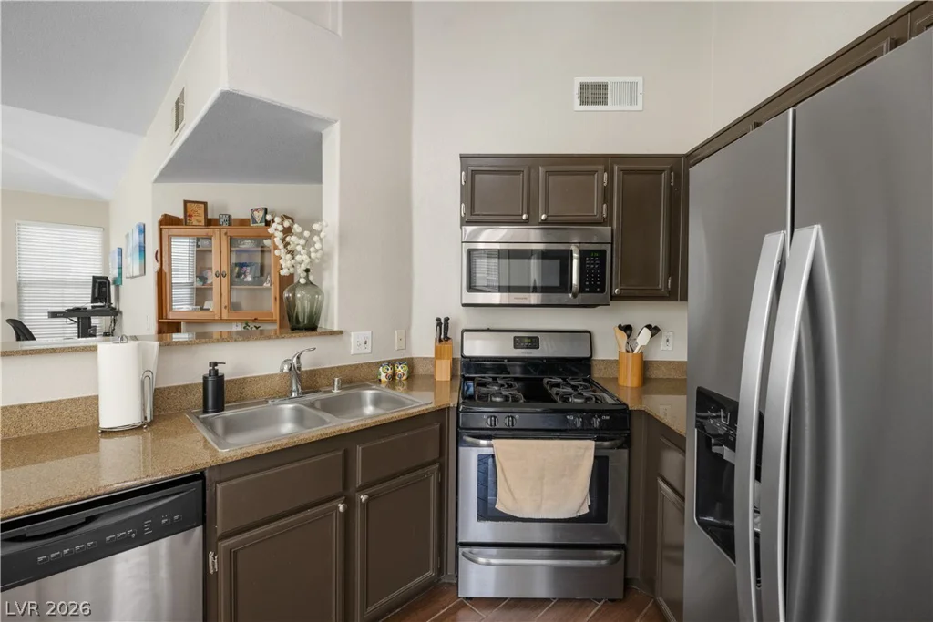 10001 Peace, Las Vegas, NV 89147