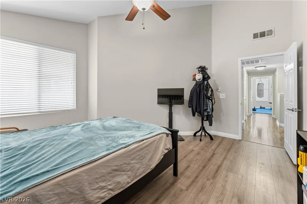 10001 Peace, Las Vegas, NV 89147