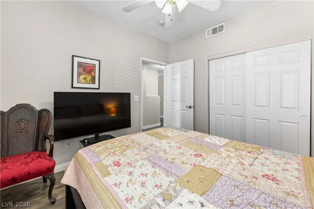 10001 Peace, Las Vegas, NV 89147