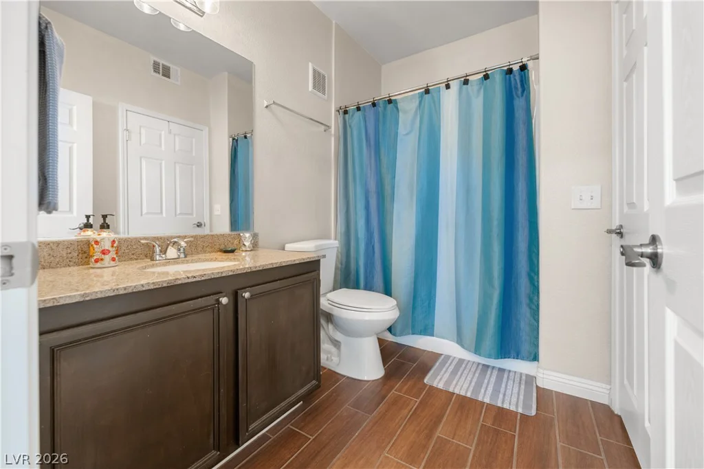10001 Peace, Las Vegas, NV 89147