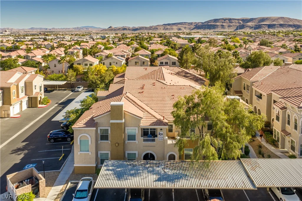 10001 Peace, Las Vegas, NV 89147