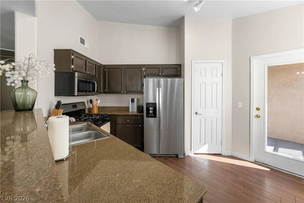 10001 Peace, Las Vegas, NV 89147