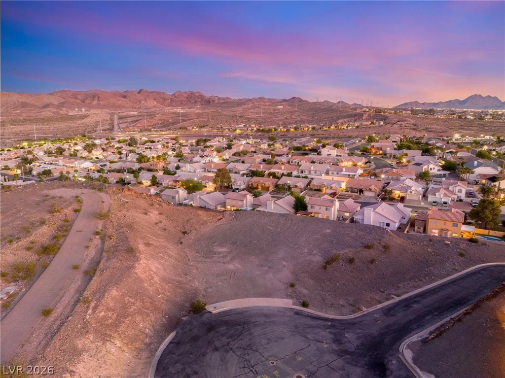 1000 Feather Point, Henderson, NV 89011