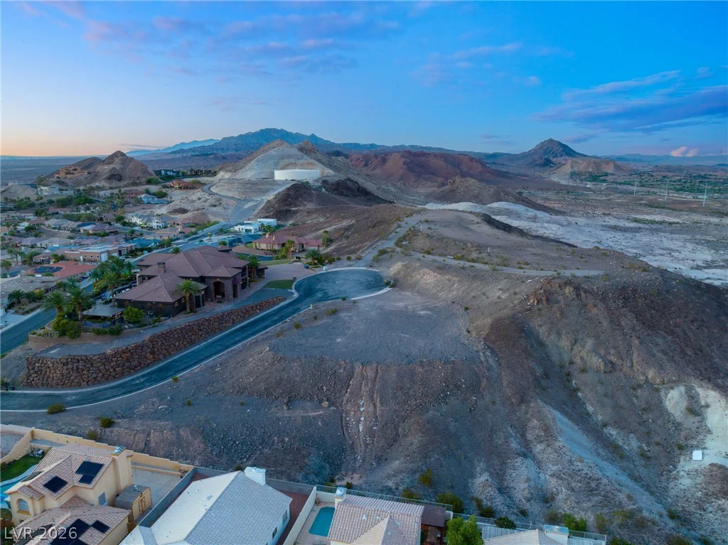 1000 Feather Point, Henderson, NV 89011